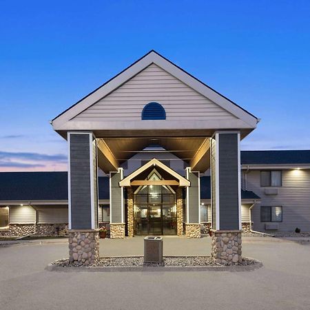 Americinn By Wyndham Stuart Экстерьер фото