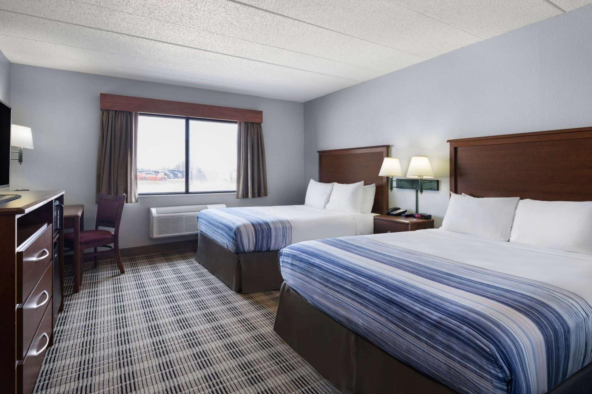 Americinn By Wyndham Stuart Экстерьер фото