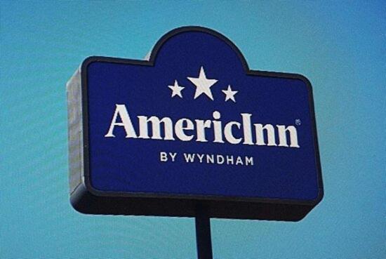 Americinn By Wyndham Stuart Экстерьер фото