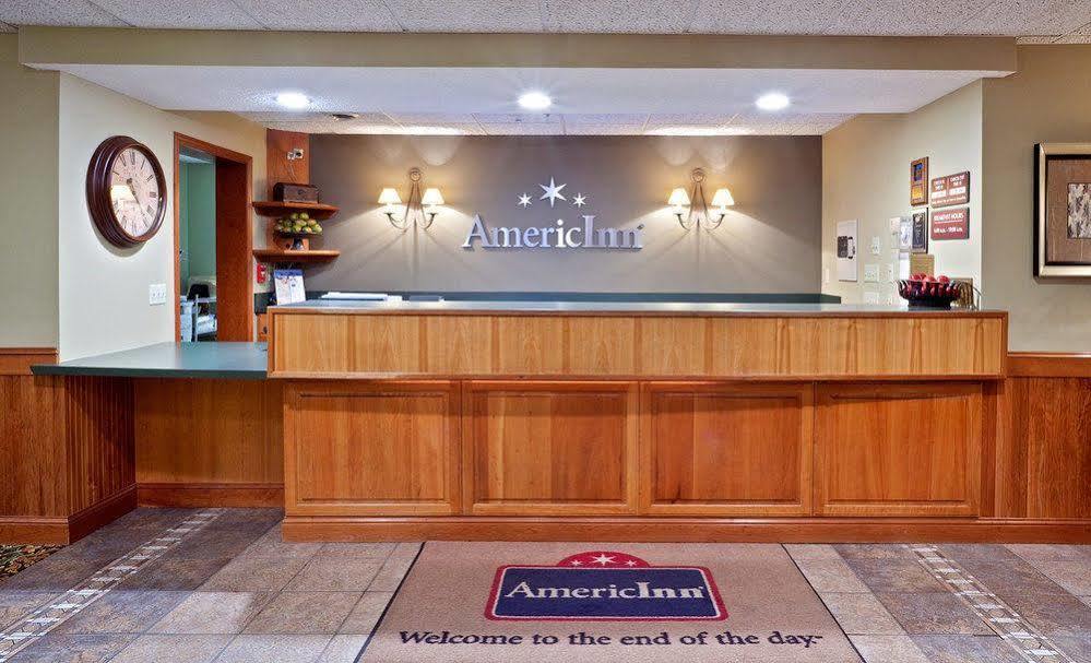 Americinn By Wyndham Stuart Экстерьер фото